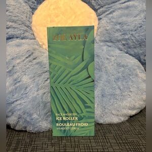 BRAND NEW Zoe Ayla Face and Body Ice Roller